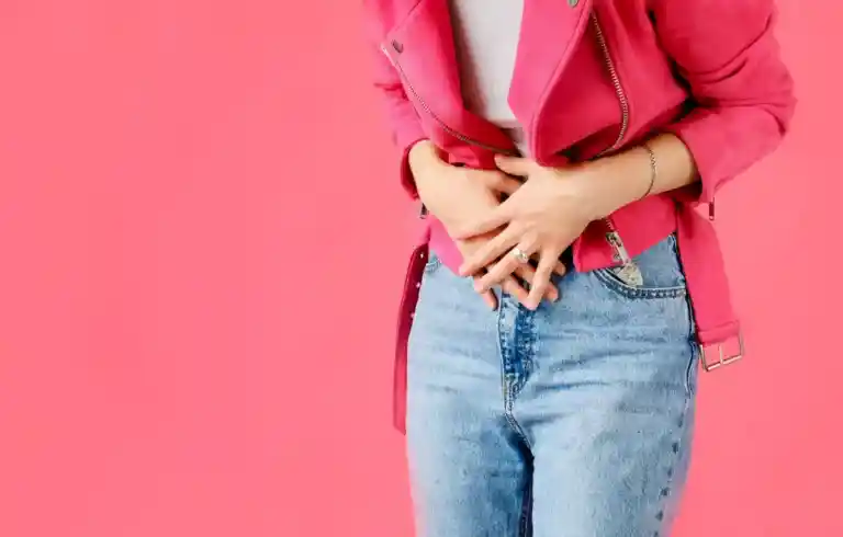 O que pode ser dor no pé da barriga Possíveis causas