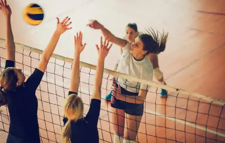 Qual o melhor tênis para jogar vôlei confira dicas