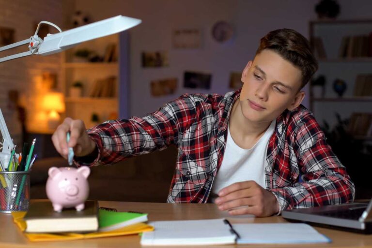 Educação financeira para jovens: o que ninguém ensina na escola