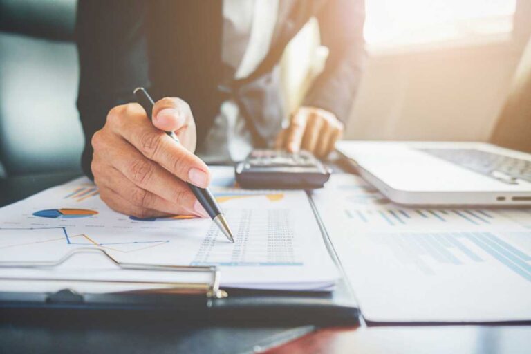 Como empreendedores iniciantes podem viabilizar capital de giro