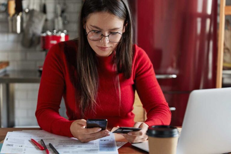 O que avaliar para escolher um cartão multibenefícios para os funcionários