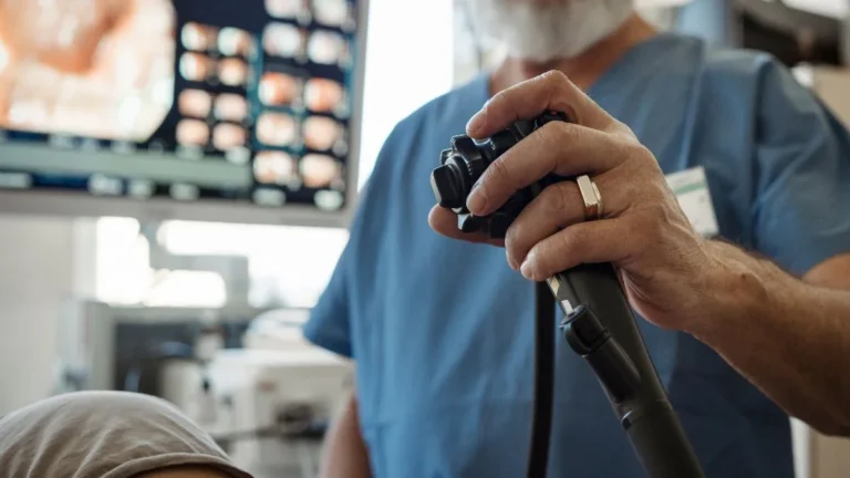 Endoscopia digestiva: quando o exame é indicado? Endoscopia digestiva